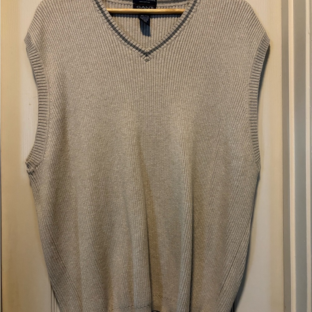 GANT Men's Beige V-Neck Sweater Vest